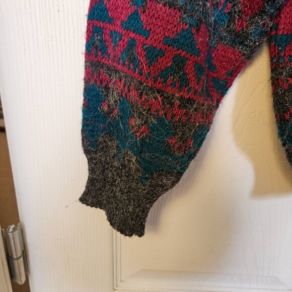 Vintage Arctic "Explore A Legends" Sweater - Picture 8 of 10